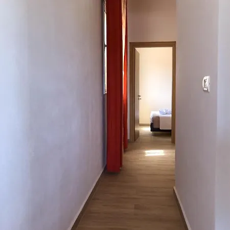Apartment Milos *