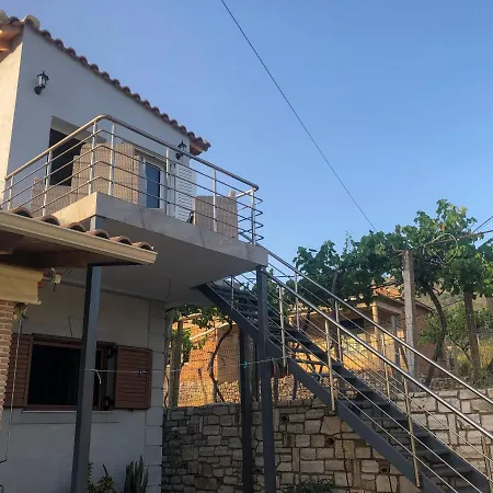 Apartament Milos Himara