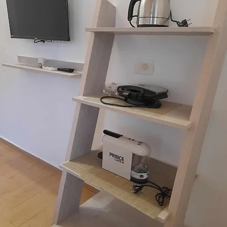 Apartment Milos *