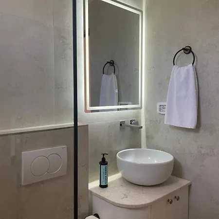 Milos * הימארה